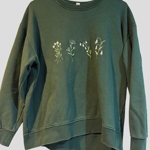 Green Floral Embroidered Sweatshirt